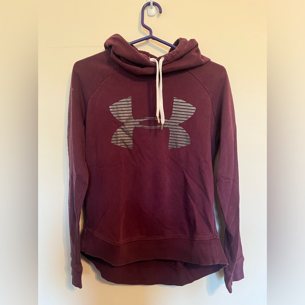 Under Armour Sweatshirt